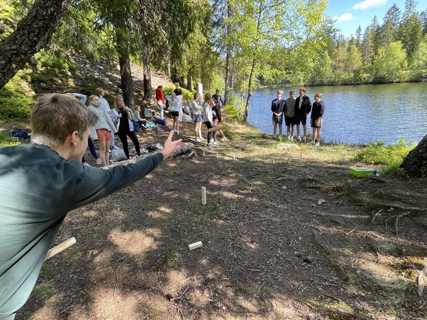 Elever på friluftsdag på slutten av skoleåret 2022-23.